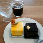 Patisserie un cadeau - 期間限定のエクラ と アンカド。ドリンクはアイスコーヒー。