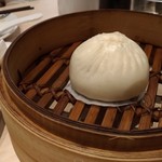 DIN TAI FUNG - 1904_DIN TAI FUNG -鼎泰豐- Kota Kasablanka_Bao Ayam＠13,000Rp(鶏肉まん)