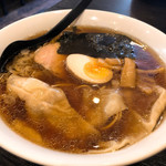 吾妻橋　高政家 - ワンタン麺（しょう油味）
