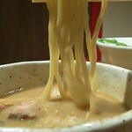 麺処 竹川 - 村上朝日製麺の麵の表情