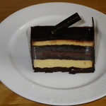 MAYFAIR - チョコレートとそば茶のケーキ:2012/01