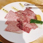 縁 - 黒毛牛3種盛り 毎回どんなお肉が来るのか楽しみ。