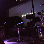 ブルーノート東京 - 最前列だとこんなに近い。アーチストと話せます。