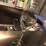 純米酒専門YATA - 三千盛(みちさかり) 岐阜県多治見。辛口だが癖がなく、すっきりとキレのある味わい。