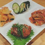 神戸牛焼肉&生タン料理 舌賛 - 