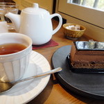 なかたに亭 - セシュアン・紅茶（2012.1）