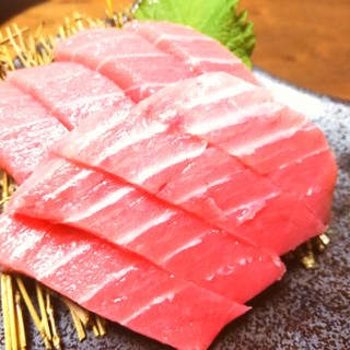 "使用鮪魚的多樣菜單◎豐富的「海鮮料理」絕對值得一試！"
