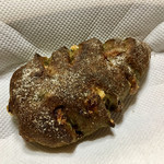 Pane Ho Maretta - 抹茶×いちごミルク×カシューナッツのセーグル ¥230+税