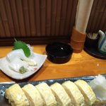 割烹居酒屋 やすまろ - 出汁巻き卵　400円（税込）