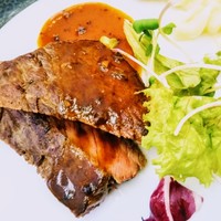 ビュッフェ＆カフェレストラン ナイト＆デイ - サーロインステーキ　トリュフソース