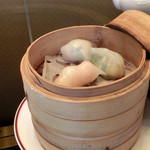 中国料理 娘娘 - 海老入り餃子、ニラ入り餃子