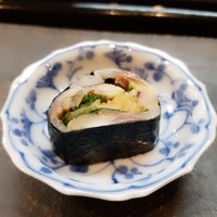 松寿司 - これが憧れの鰯ロールや(ꐦ°᷄д°᷅)!!