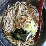 Yamagatasoba Takeya - 冷たい肉そば700円、大盛100円