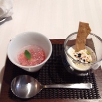 オマージュ - フルーツトマト・白身魚のヨーグルトソース