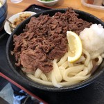 本格さぬきうどん　穂乃香 - 甘辛い牛肉とさっぱり大根おろしにレモンで爽やかに。