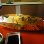 つる幸 - ため息の出る新春用の器です