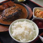 食事処味喜 - 馬肉ハンバーグ定食（みそ味）