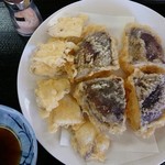 蕎麦游膳 阿部 - 天恵菇の天ぷら(小)