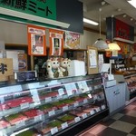 さかの - 精肉売場の奥に弁当コーナー