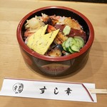 Sushi kou - ちらし　1020円