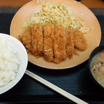Katsuya - ロースかつ定食。