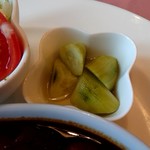 西洋亭 - きゅうりのピクルス