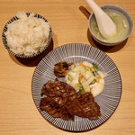 Sumiyaki Gyuutan Higashiyama - お昼の牛たん定食