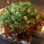 おっこん商店 - 肉玉そばねぎトッピング