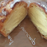 ドゥ・ウォーフス - シュークリーム