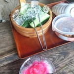 和食処　田舎家 - かき氷とキュウリ