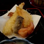 Okazaki Saryou Mameda - 黒豆風味天ざるそば御膳の天ぷら5種盛り