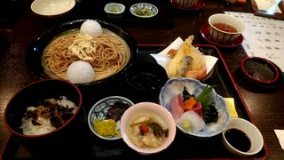 Okazaki Saryou Mameda - 黒豆風味天ざるそば御膳 1890円