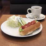 カフェ ヨシノ - Ａモーニング(ホットドッグ、サラダ)、コーヒー