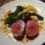 オー・ペシェ・グルマン - 生ハムで包んだ仔牛ヒレのロースト2,400円