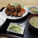 Epuron Tei - 月替わり定食700円　（今月は唐揚げ）