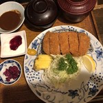 とんかつ専門店 かつ勇 - ロースカツ定食1,250円