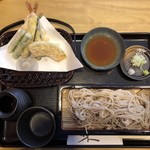 Teuchi Soba Kakitsubata - せいろ天盛り