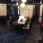 Izakaya Urayamashika Tama Senta-Ten - 入口からの店内