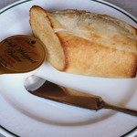 カフェレストラン 楓 - パンかライスが選べます。パンは見た目とは違い柔らかかったです＾＾