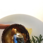 Fish Bank TOKYO - 表面にコンソメジェル。
                                いろいろな旨味が混ざり合っています。
                                とても美味しかったです！