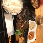 居魚屋 うおはん - 