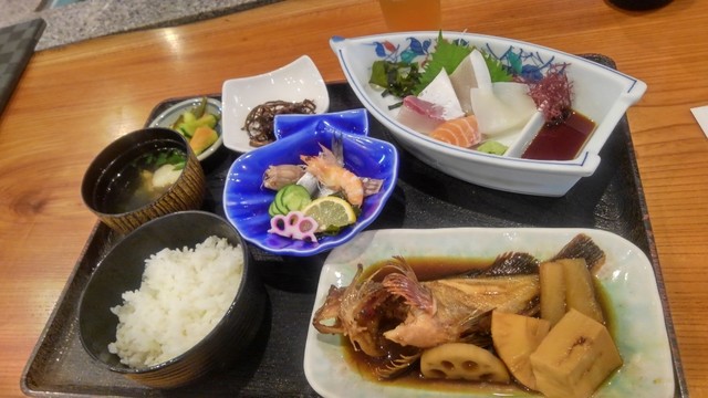 活魚料理 魚専 (カツギョリョウリウオセン) - 里庄/海鮮 活魚料理 魚専 (カツギョリョウリウオセン) - 里庄/海鮮