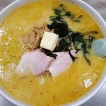 味の札幌 大西 - 味噌カレー牛乳ラーメン(バター入り)大盛(830円+100円)【2019年8月現在】