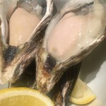 魚とワインはなたれThe Fishand Oysters - 