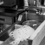 うを徳 - 木砧（まないた）の上（うへ）の淡路（あはぢ）"星王餘魚（ほしがれひ）"、四百五十三匁（≒1.7kg）