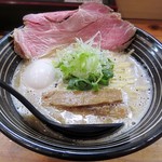 極麺 青二犀 - 【鶏しょうゆらーめん + 煮たまご】￥800 + ￥100
