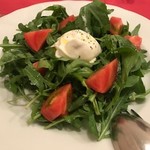 トラットリア エッセ - ルッコラとトマトのサラダ