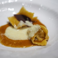 La Brianza - 鶏のラビオリ、ソースは吉田牧場のお肉を