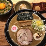 中華蕎麦 とみ田 - 中華そば＋極上焼豚ごはん＋焼売