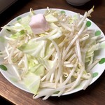 Shushokudouraku Jin - 別添えのジンギスカン用の野菜！